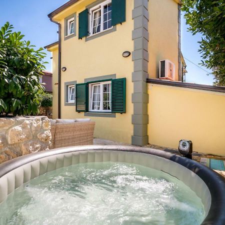 Holiday Home Zora By Interhome Njivice Extérieur photo